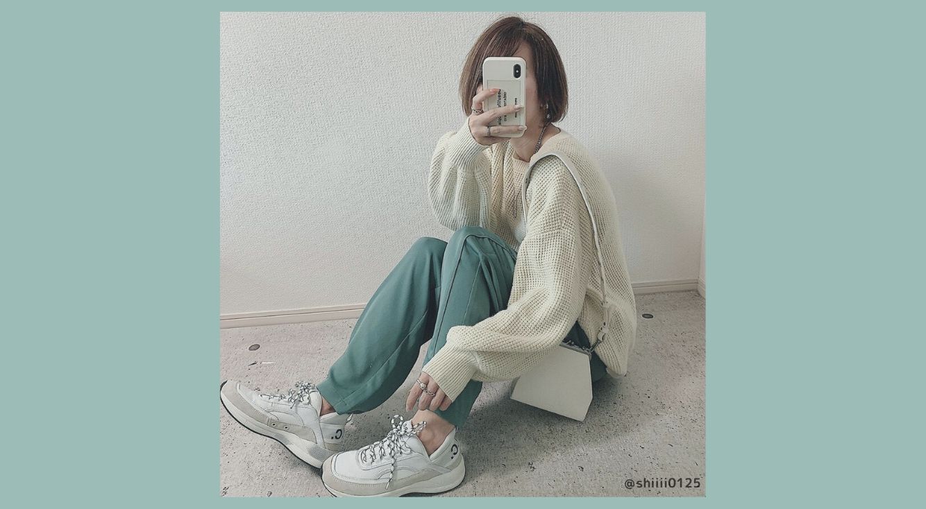 春のダッドスニーカーコーデ ごつめのスニーカーでもお洒落なコーディネート Apptopi