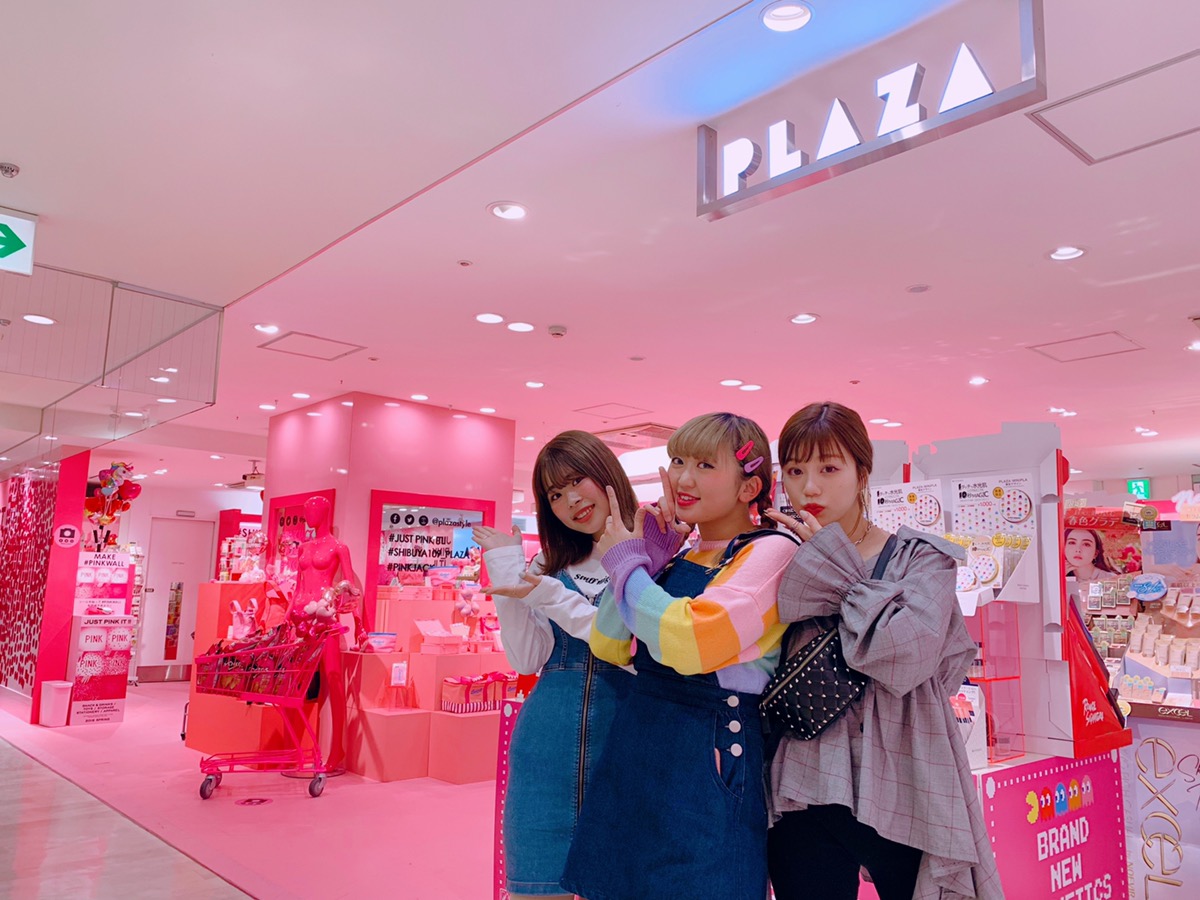 SHIBUYA109（マルキュー）のPLAZA店内がピンク一色に???映えスポットとおしゃれな写真の撮り方を紹介！APPTOPI女子で行ってきたよ?  | APPTOPI