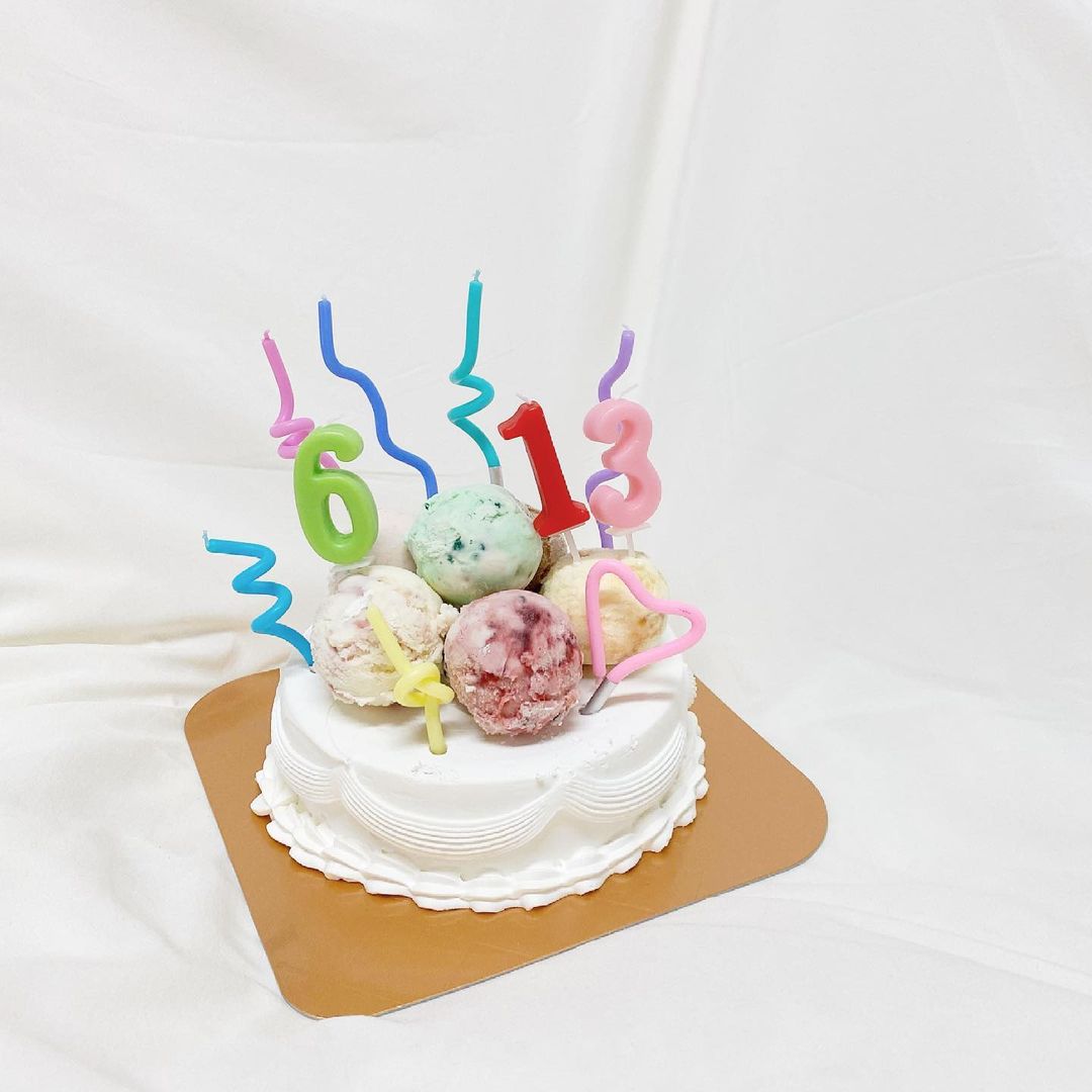 サーティワンから登場したインスタ映えアイスケーキ 31 デコケーキ カラフル ポップ を韓国風にアレンジ Apptopi